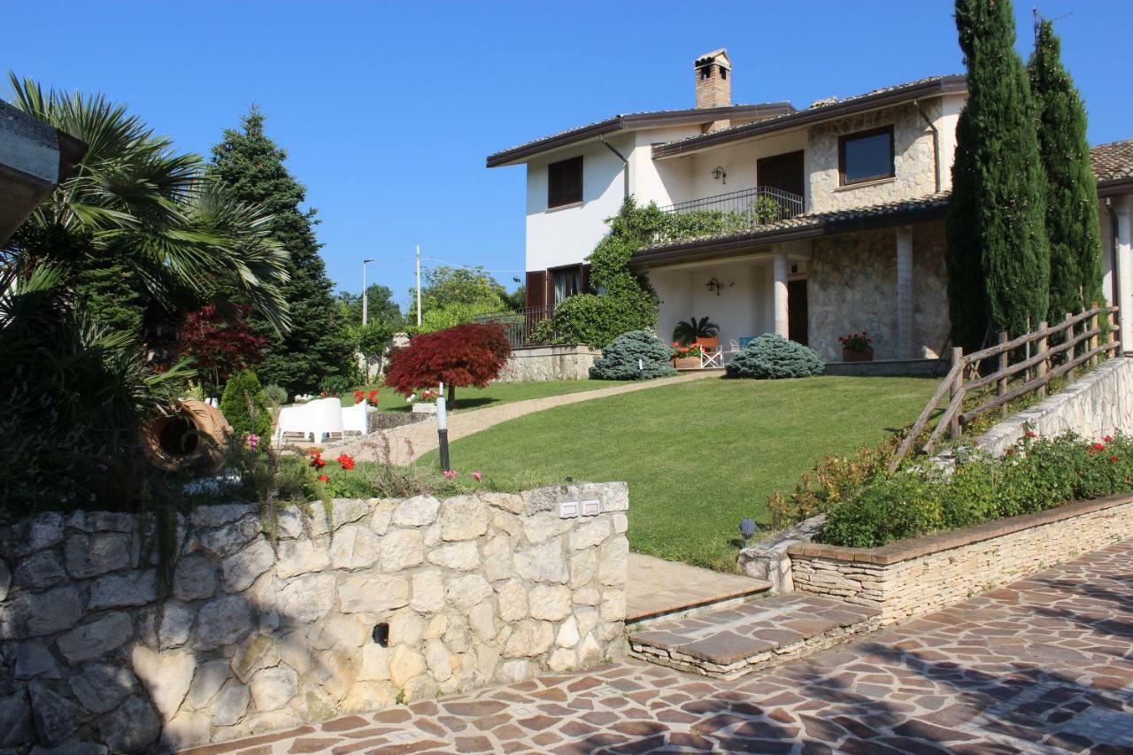 Villa Nicolai Tra Mare E Montagna Lettomanoppello Exterior photo